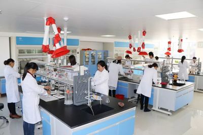 蘭陵美酒2019化驗(yàn)員質(zhì)量檢測(cè)職業(yè)技能大賽圓滿收官，技術(shù)賦能構(gòu)筑品質(zhì)長城